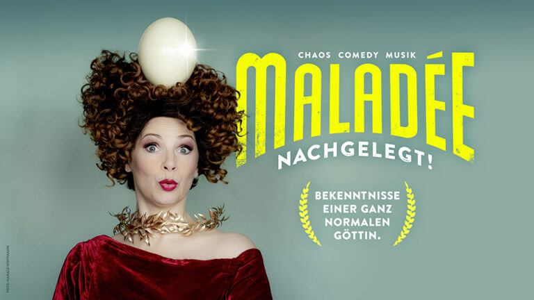 Maladée - Nachgelegt! Bekenntnisse einer ganz normalen Göttin Plakatmotiv - web