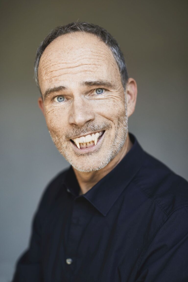 Thomas Borchert Der Vampir am Klavier -Pressebild - Foto (c) Jona Rothert