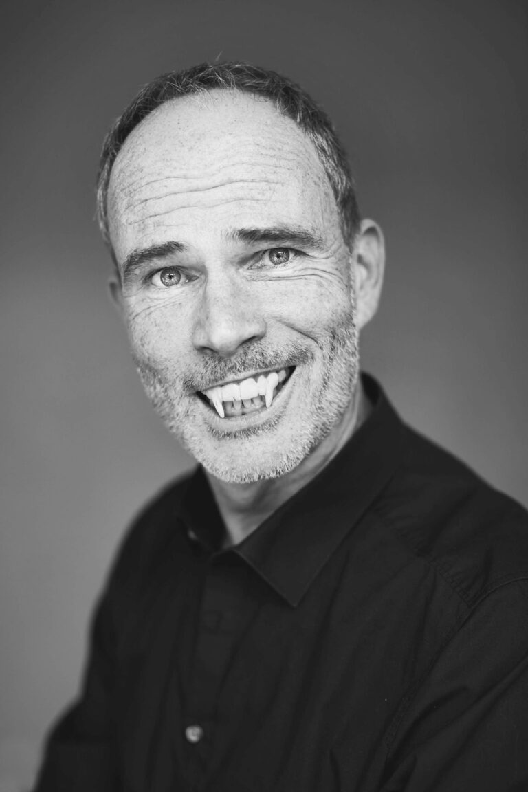 Thomas Borchert Der Vampir am Klavier -Pressebild - Foto (c) Jona Rothert