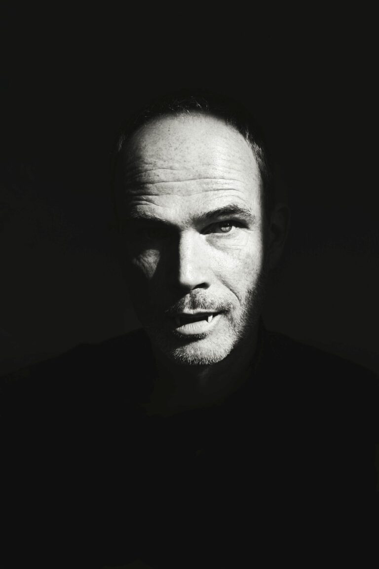 Thomas Borchert Der Vampir am Klavier -Pressebild - Foto (c) Jona Rothert